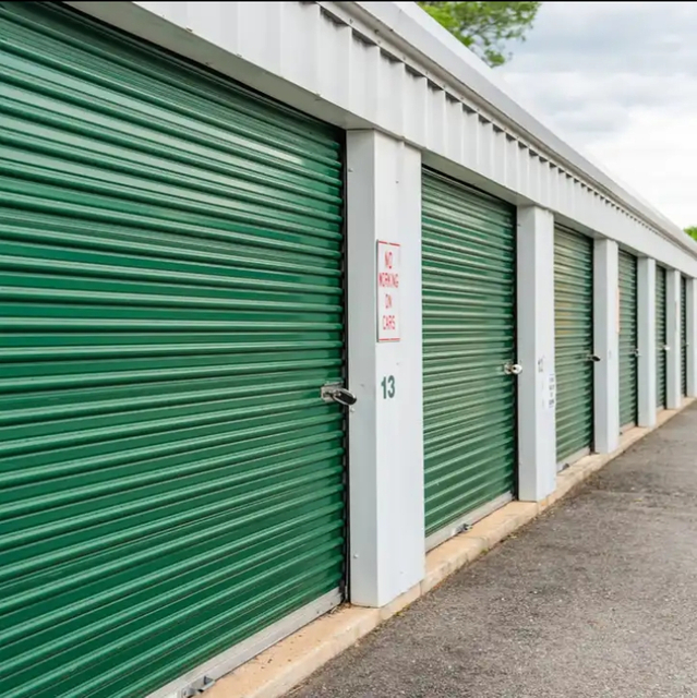 Self-Storage-Rolltor aus Stahl und Metall mit manuellem Aufzug